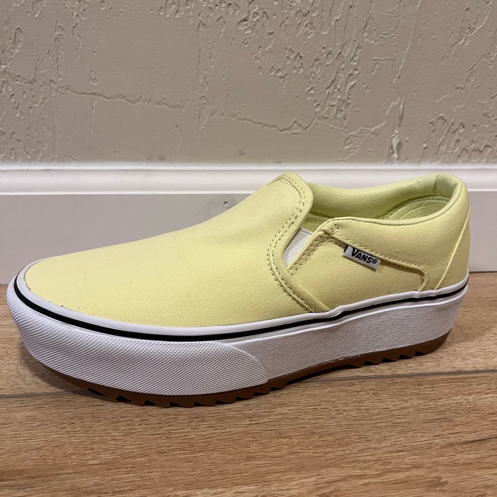 New women’s slip on Vans size 8.0